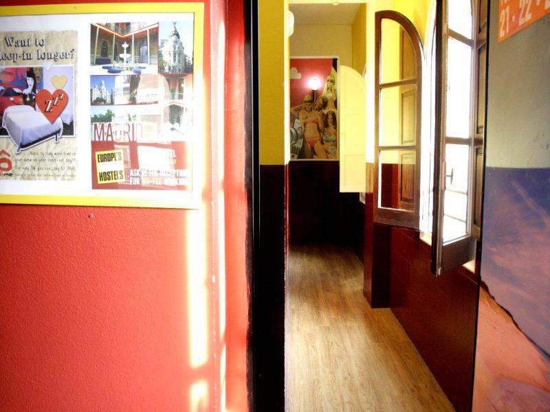 Feetup Home Backpackers Valencia Exterior photo