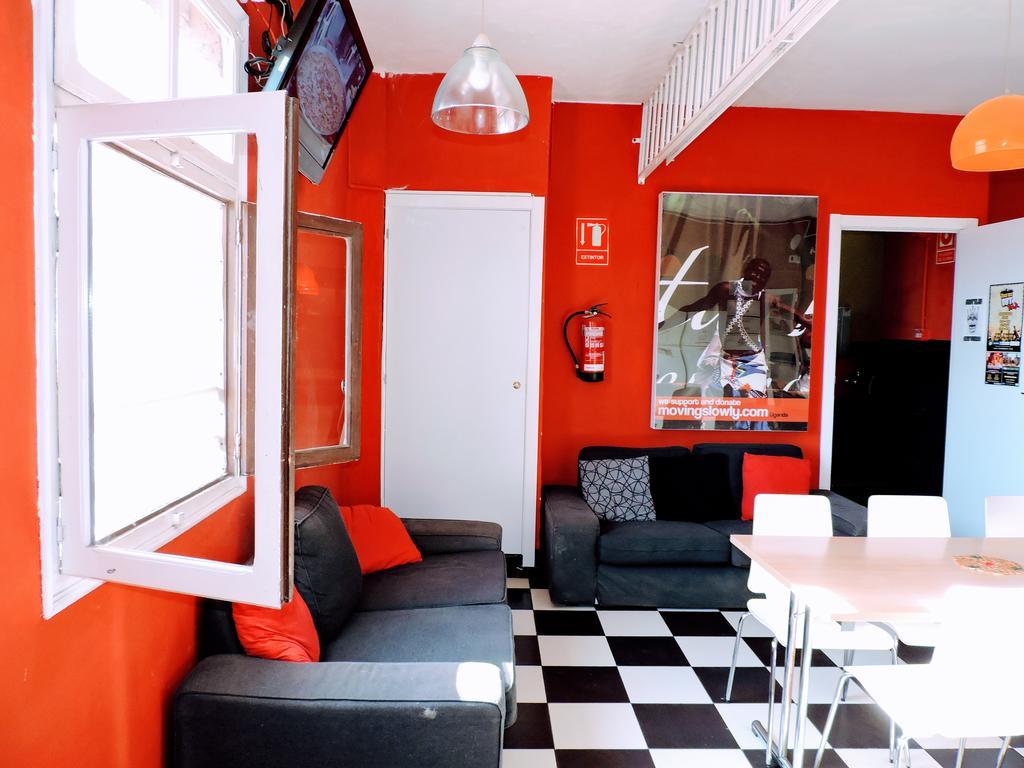 Feetup Home Backpackers Valencia Exterior photo